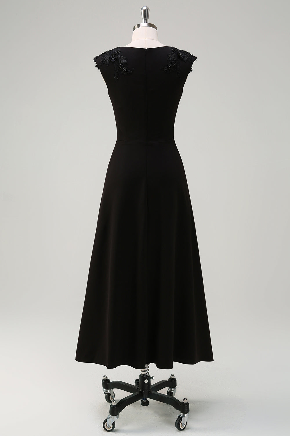 Black A-Line V-Neck Appliques Wedding Guest Dress