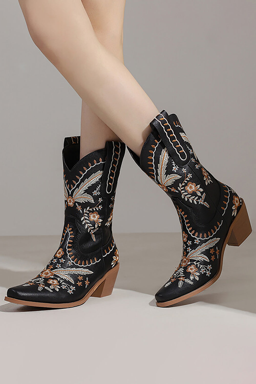 Black Embroidered Chuncky Heel Cowgirl Ankle Boots