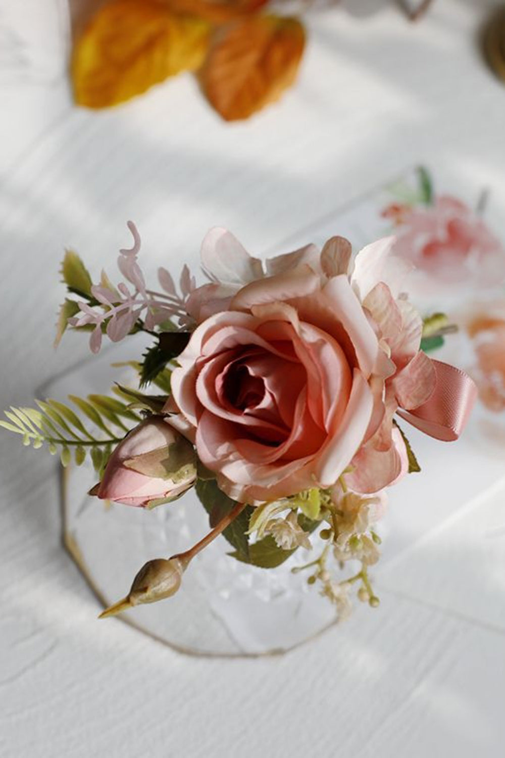 Elegant Blush Prom Wrist Corsage and Men‘s Boutonniere For Wedding Party