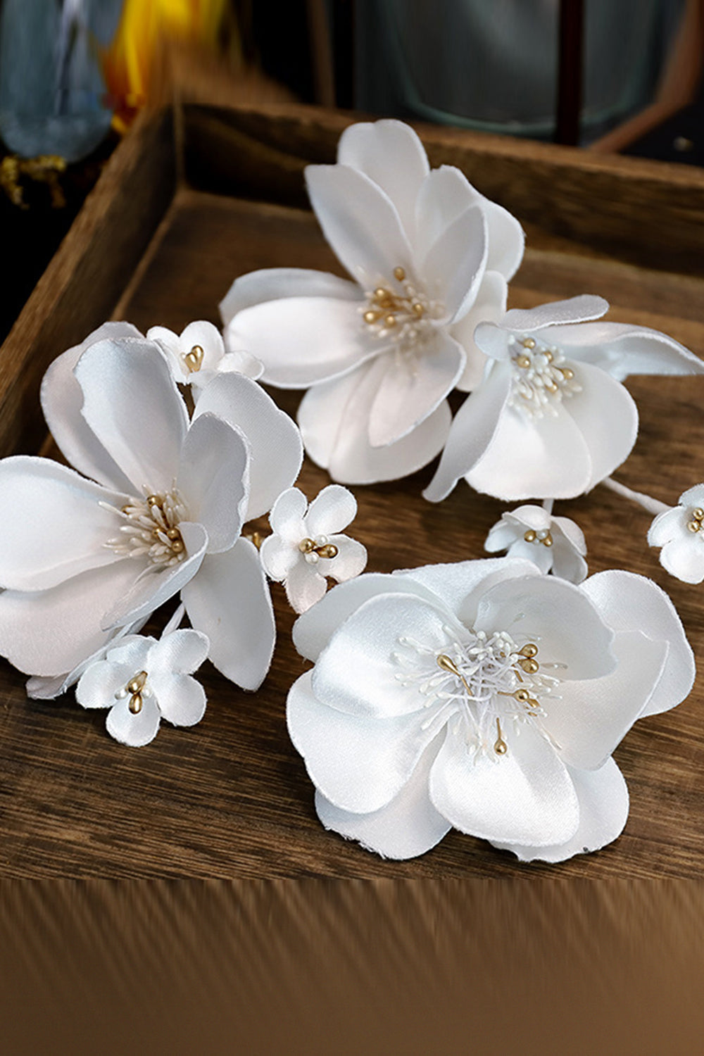 White Elegant Fabric Flower Hair Clips