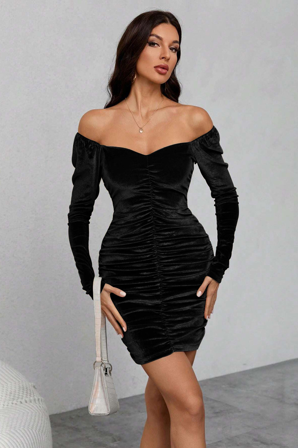 Black Velvet Long Sleeves Bodycon Party Dress