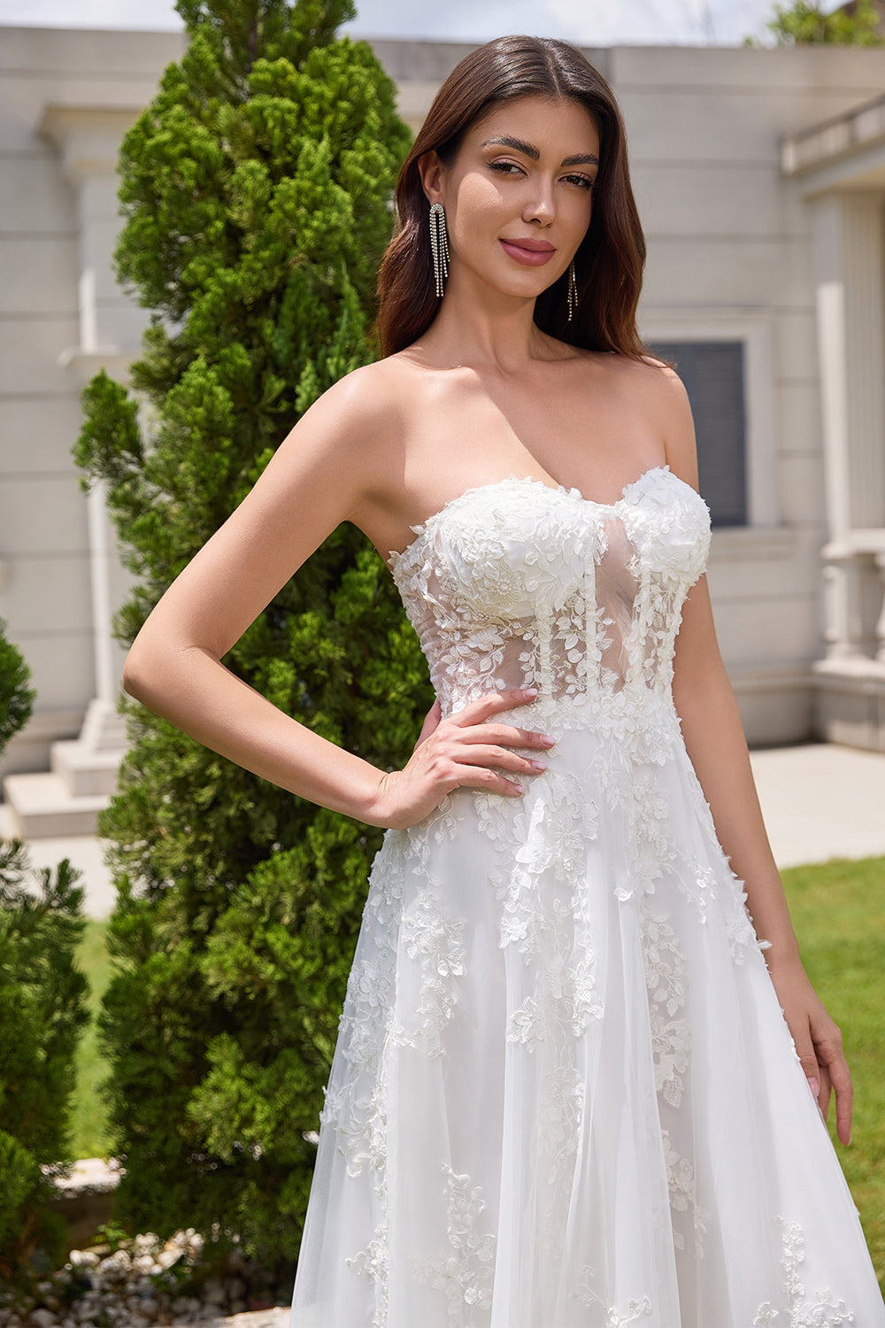 Princess White A-Line Lace Up Corset Tulle Wedding Dress with Appliques Lace