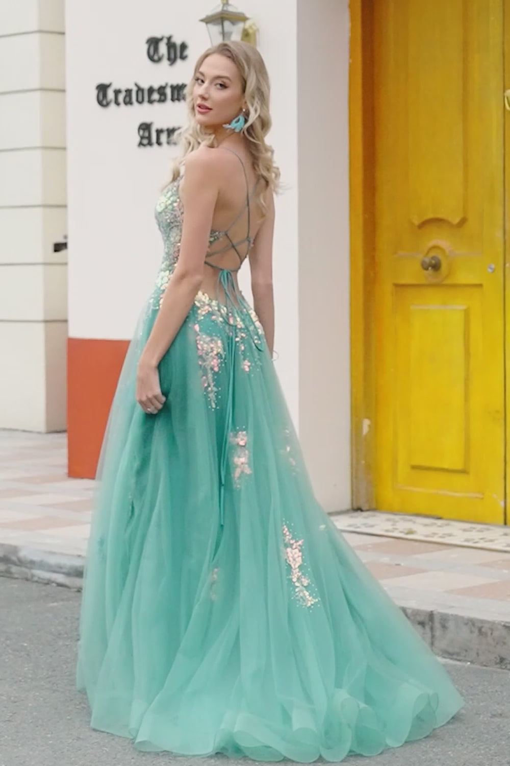 Green A-Line Spaghetti Straps Long Prom Dress With Sparkly Sequin Appliques